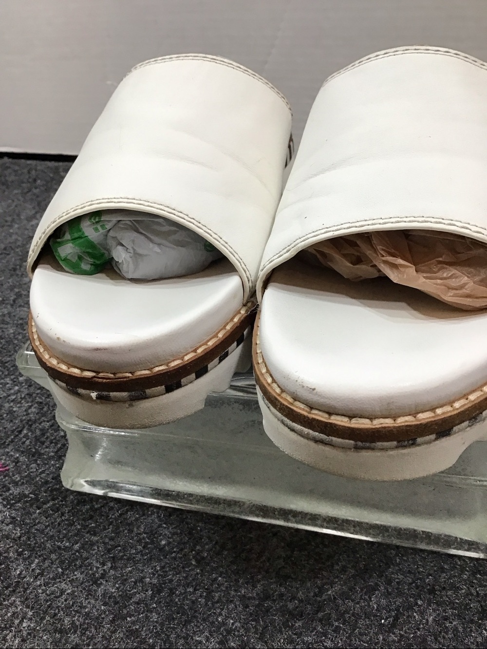 Tory Burch white leather platform slide mules 7 - Picture 4 of 11